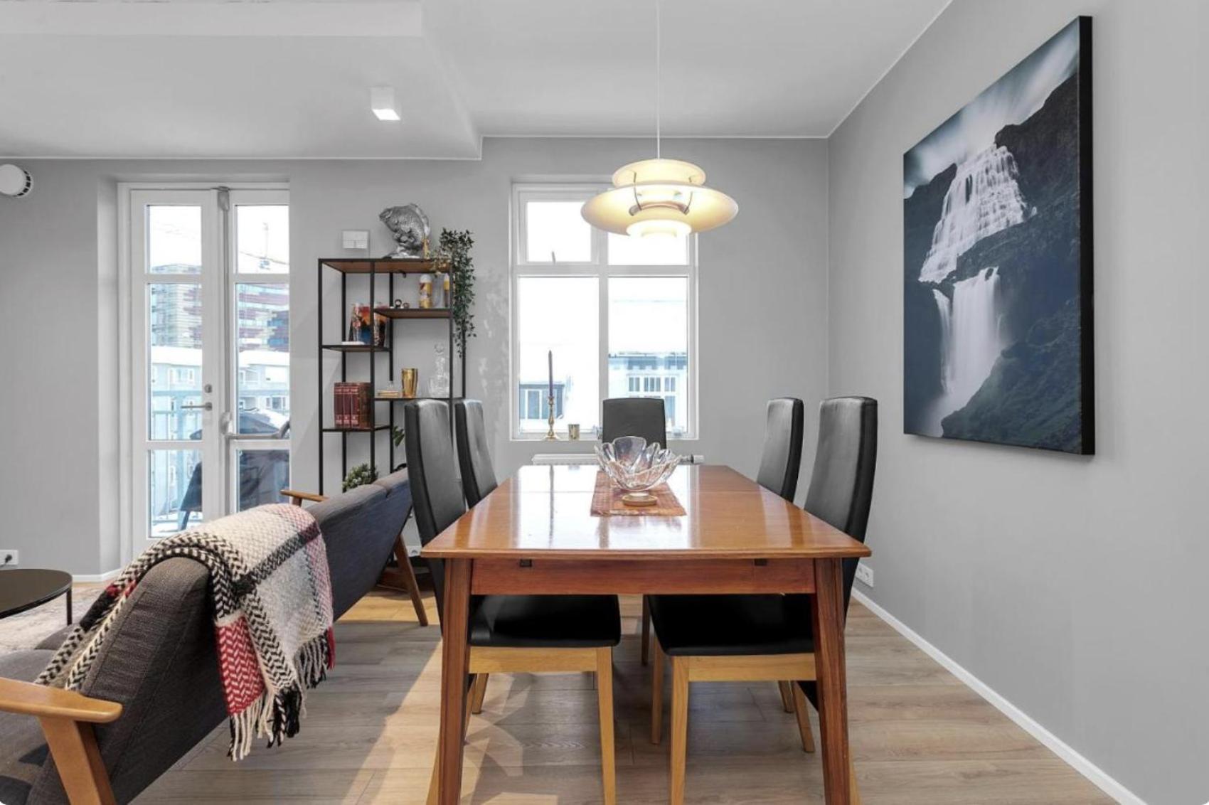 Cheerful Down Town Apartment Рейкявик Екстериор снимка