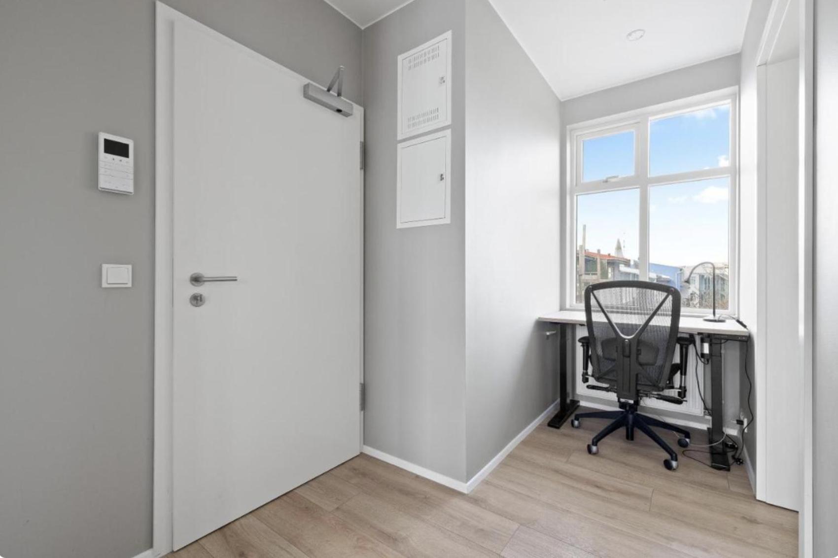 Cheerful Down Town Apartment Рейкявик Екстериор снимка
