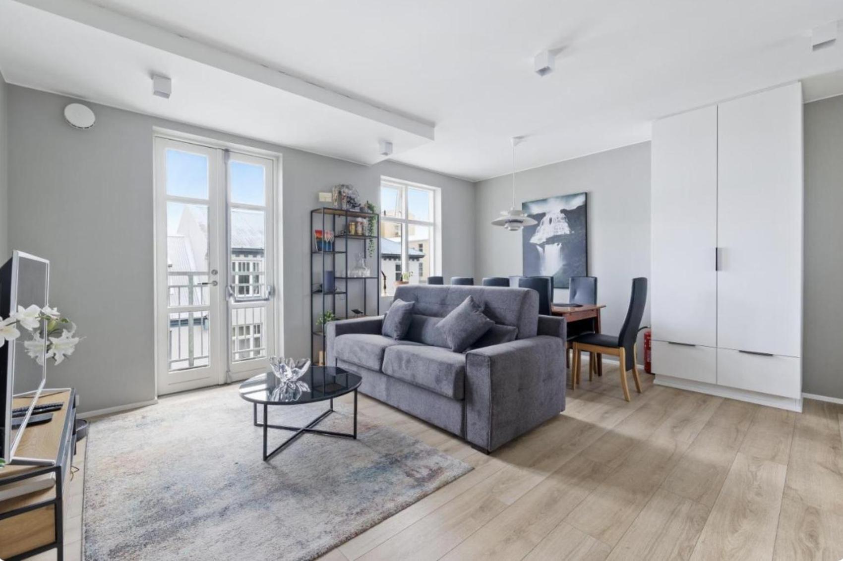 Cheerful Down Town Apartment Рейкявик Екстериор снимка