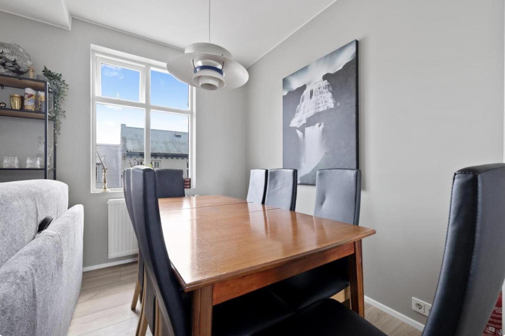 Cheerful Down Town Apartment Рейкявик Екстериор снимка