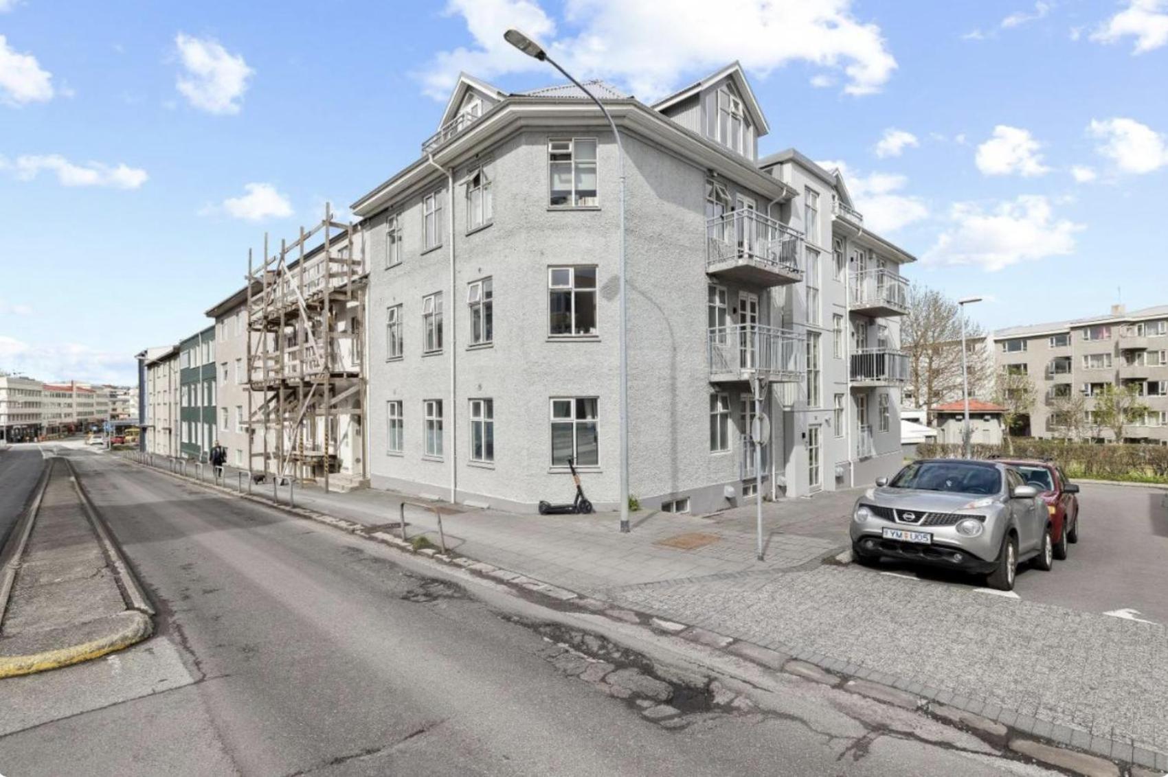 Cheerful Down Town Apartment Рейкявик Екстериор снимка