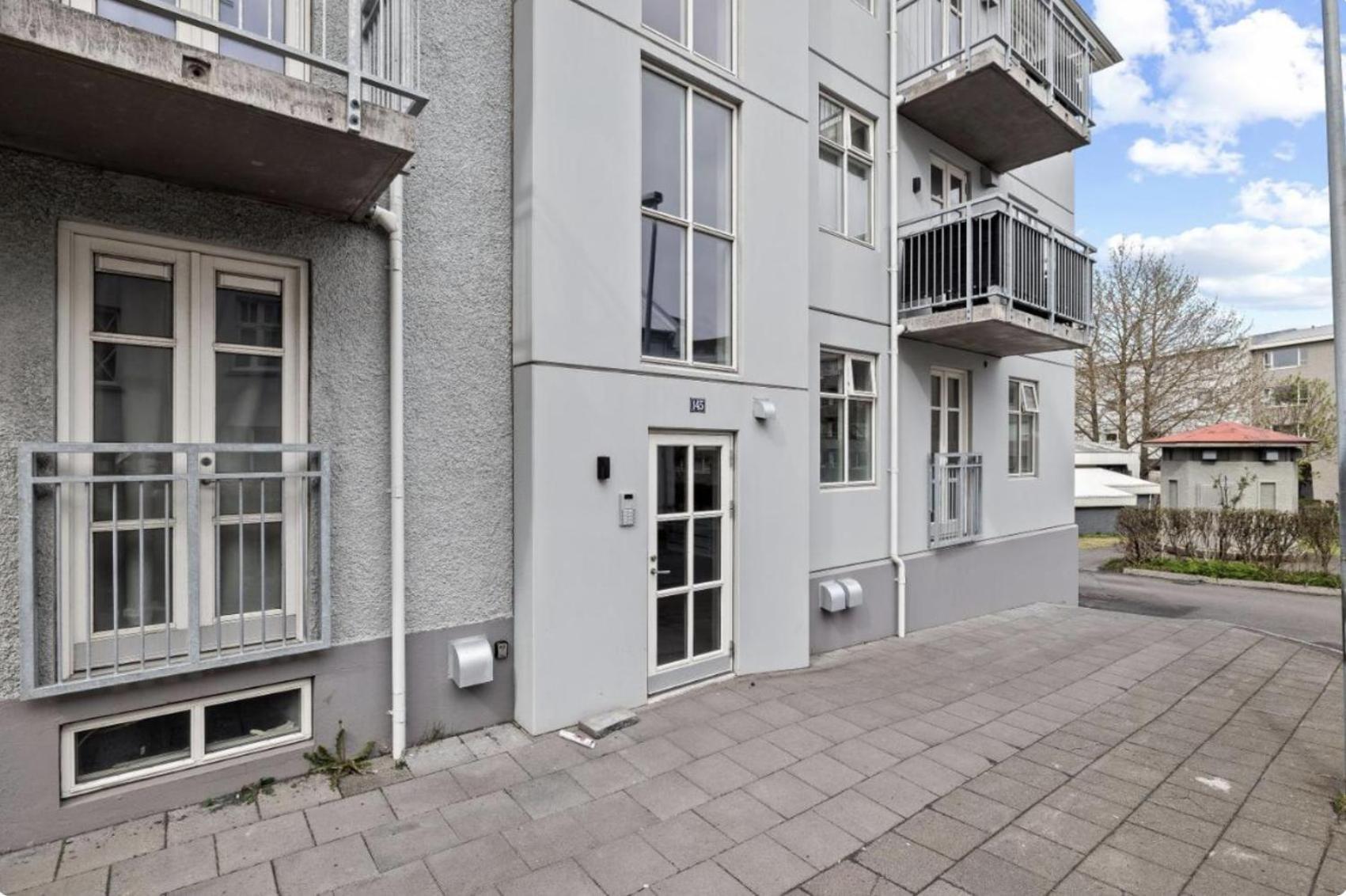 Cheerful Down Town Apartment Рейкявик Екстериор снимка